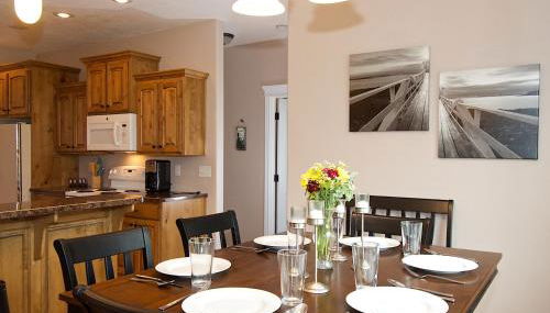 Teton Harmony by KABINO Hot Tub Pool Table Fire Pit Mtn Views 2 Levels 2 Living Rooms WiFi Grill - Foto 3