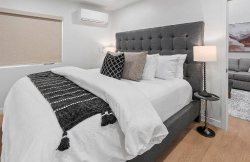 New 1 BR, King Bed, Laundry In-Unit, Parking - Foto 31