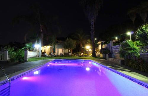 Basketball court, pool, BBQ, gardens, seaviews - Foto 70