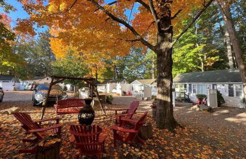 Main House - 3 Story 5 Bed 3 Bath Private Deck Courtyard Pet Friendly fee applies - Photo 42