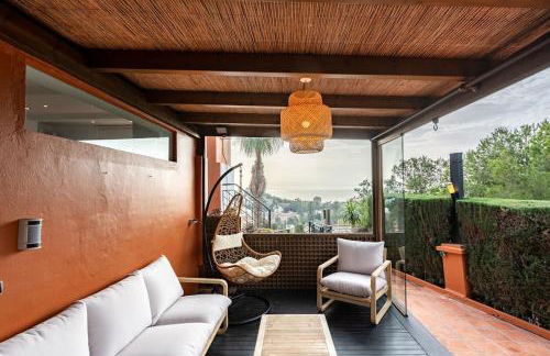 Exclusive Villa with Sea View Near Center - Foto 35