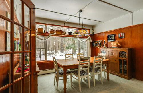 Walk to Lake George Beach Quiet Family Retreat - Foto 9