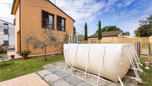 2 Bedroom Amazing Home In Orentano - Foto 1