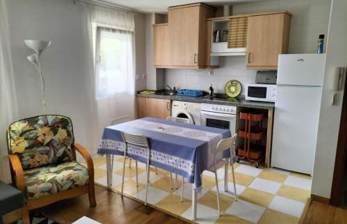 APARTAMENTO EN URBANIZACION con PISCINA CENTRO DE UNQUERA-VAL DE SAN VICENTE IDEAL PAREJAS - Foto 10