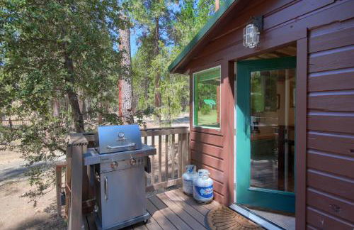 Beetlebark Bungalow- Inside Yosemite w/ hot tub EV charging cable - Foto 10