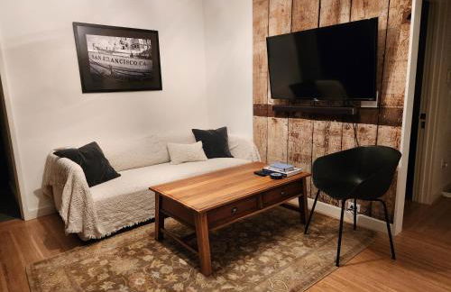 Charming 2BR Cottage with Bay and City Views-Gated Luxury Private Place - Foto 15