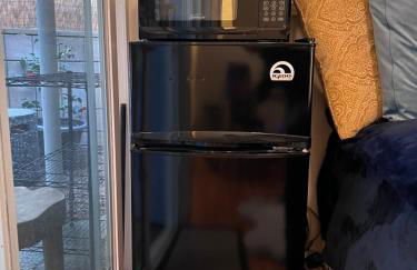 Arcata Forest Retreat Peaceful Redwood Suite 5 min to Downtown Arcata w Private Patio Fountain & Fire Pit - Foto 6