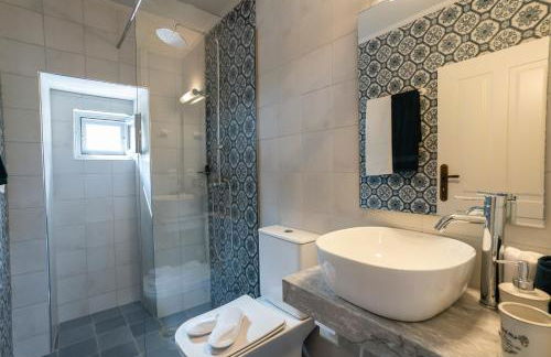 ENGLEZENA'S GUESTHOUSE - Photo 7