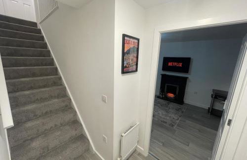Modern 3 Bedroom high spec house in Sheffield - Photo 25