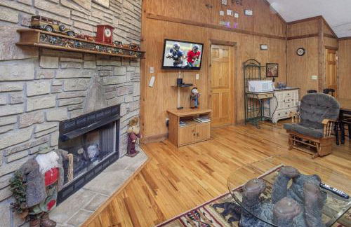 Er44 - Rising Eagle - Great Location! Close To Town! 2 Bedroom Cabin by RedAwning - Foto 6