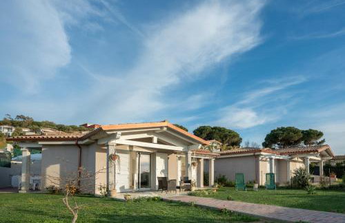 Villetta Li Junchi - due passi dal mare - spazioso giardino - Photo 6