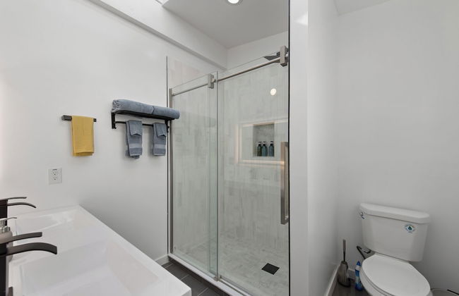 Stylish & Spacious Retreat in Downtown Bellevue - Foto 16