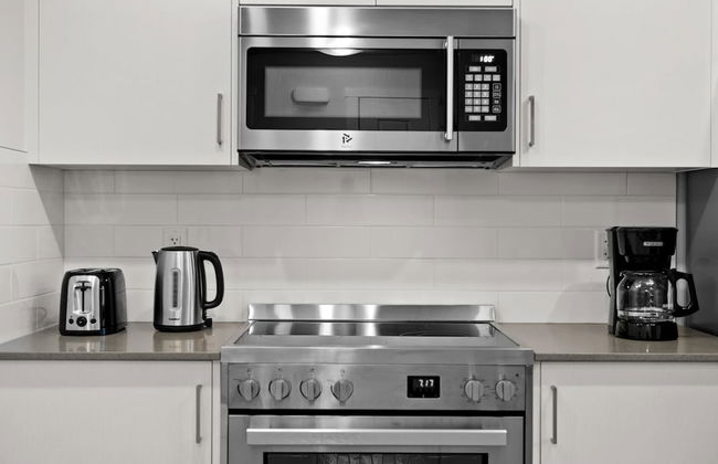 New Apartments in Cranston by GLOBALSTAY - Photo 41