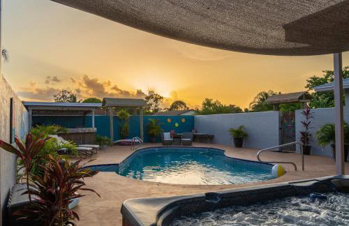 Chardonnay- Luxe home with pool ,spa and close to equestrian - Foto 1