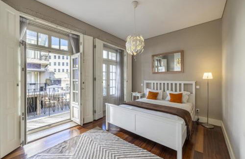 Cardosas Square Living - Photo 15