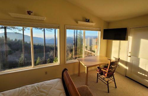 Near Hiking Home with Deck in Twain Harte! - Photo 13