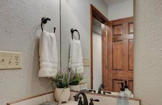 Rural 6 bedroom cabin - With a Hot Tub! - Foto 44