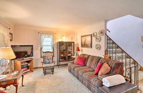 Home with Screened-In Porch Less Than 1 Mi to Lake Erie - Foto 1