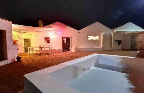 Casa Típica com Pátio e Tanque - Foto 36