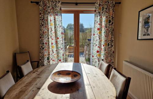 Highland River Cottage with Hot Tub - Foto 25