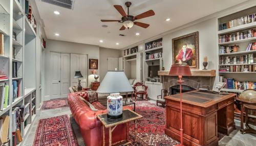 Artist's Library with a Private Swimming Pool - Foto 3