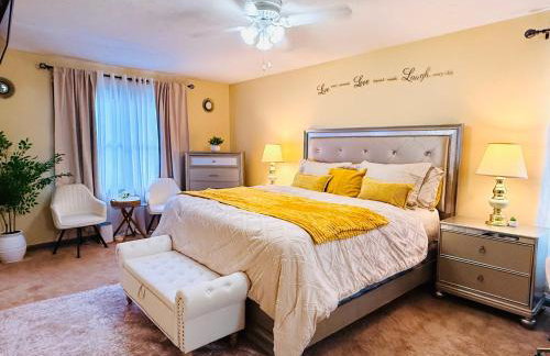 Large 3BR Home for Families and Work Stays With Fast WIFI - Foto 1