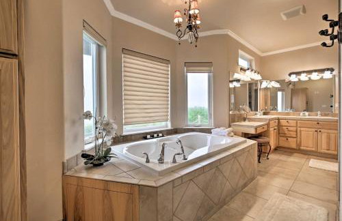 Oceanfront South Beach Home with Hot Tub and Sauna - Foto 14