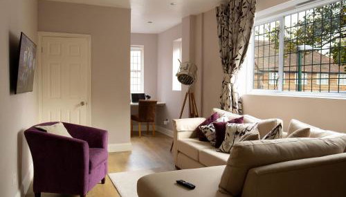 KingsHouse In Cheam Village - Foto 1