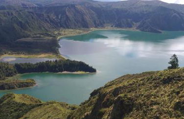 Um quarto da Casa Do Monte - Photo 22