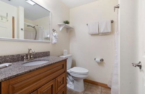 Downtown Gem- Dog Friendly Walk to Everything - Foto 28