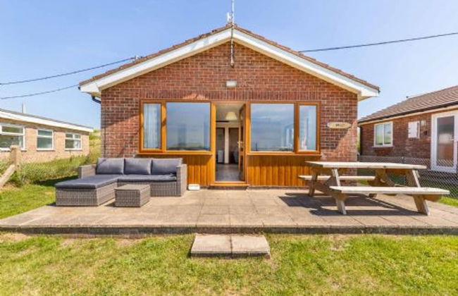 Host Stay Breezy Bungalow - Foto 19