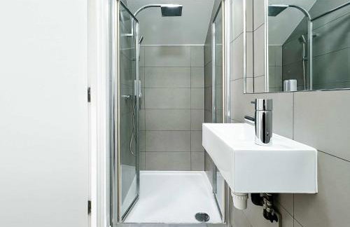 Beautiful London Townhouse - 5 mins from Queens Road Station - Foto 11