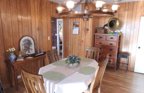 Miners Choice 3 Bedroom on Main St Bonus Rooms Sleeps up to 9 TV WIFI Piano - Foto 12