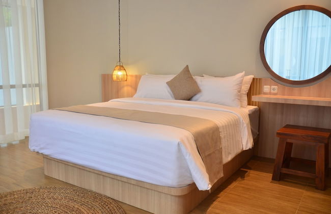 Maplewood Mountain 9BR with Heated Pool - Photo 6