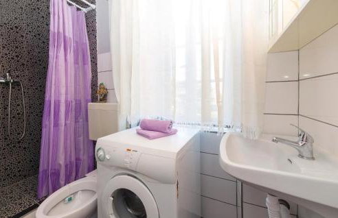 Three-Bedroom Holiday Home In Lecevica - Foto 31