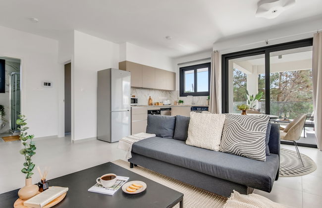 Sanders Triple - Lovely 1-bdr Apt With Balcony - Foto 13