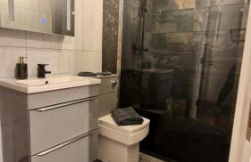 Two bed apartment with balcony Slough,Windsor,Legoland - Foto 19