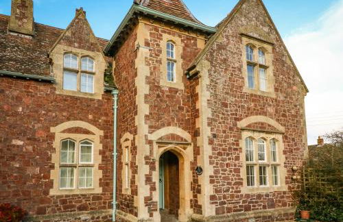 3 Old Police Station - Photo 2