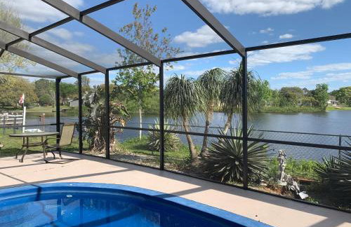 Private Tropical Waterfront Sanctuary w pool, hot tub & an island! Pet Friendly - Foto 64