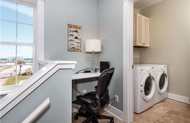 Sea View Play 3 Bedroom Home by RedAwning - Photo 5