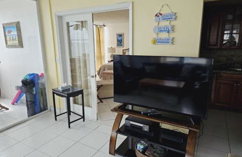 Apartment Eigentumswohnung am Strand mit privatem Jacuzzi und Pool by Interhome - Foto 6