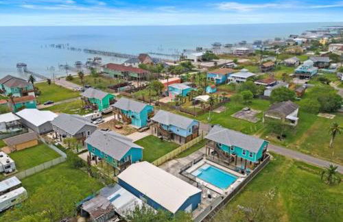 Gorgeous Home with Huge Private Pool and Game Room - Foto 80