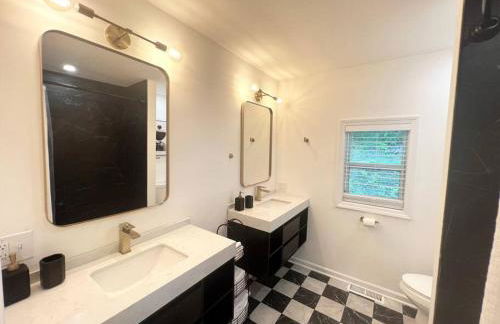 Blue House, King Bed, Grill, Pool Table, Air Hockey, Ping Pong - Foto 6