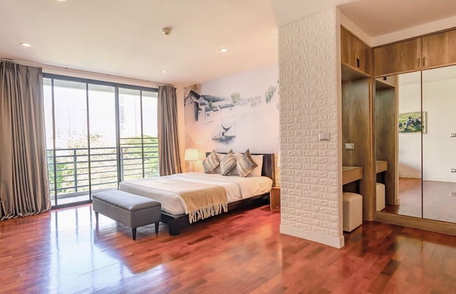 Benviar Tonson Residence - Photo 52