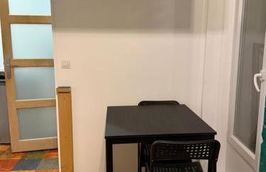 Studio for Two - Perfect Location close to metro - Foto 15