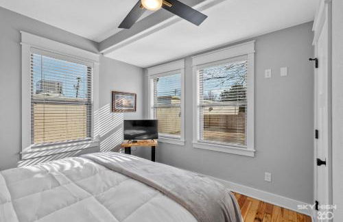 The Price House - Photo 15