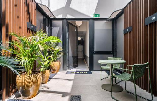 Pacifico Suites near Retiro - Photo 8