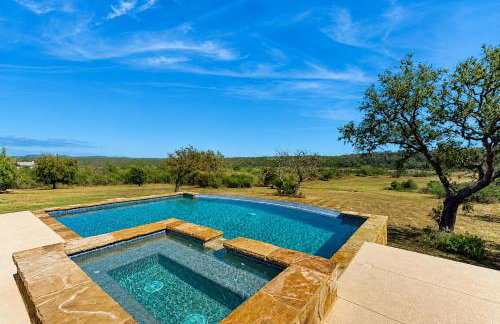 4-Bedroom Spacious Home with Guest House & Pool, Located on 9 Acres of Land - Foto 3