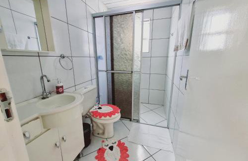 Residencial Cristina's-Apartamentos de 2-3 Quartos equipados com WiFi Garagem-Excelente Localização - Photo 14