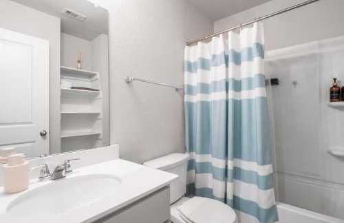 Open Kitchen - Covered Patio - Community Pool - Foto 15